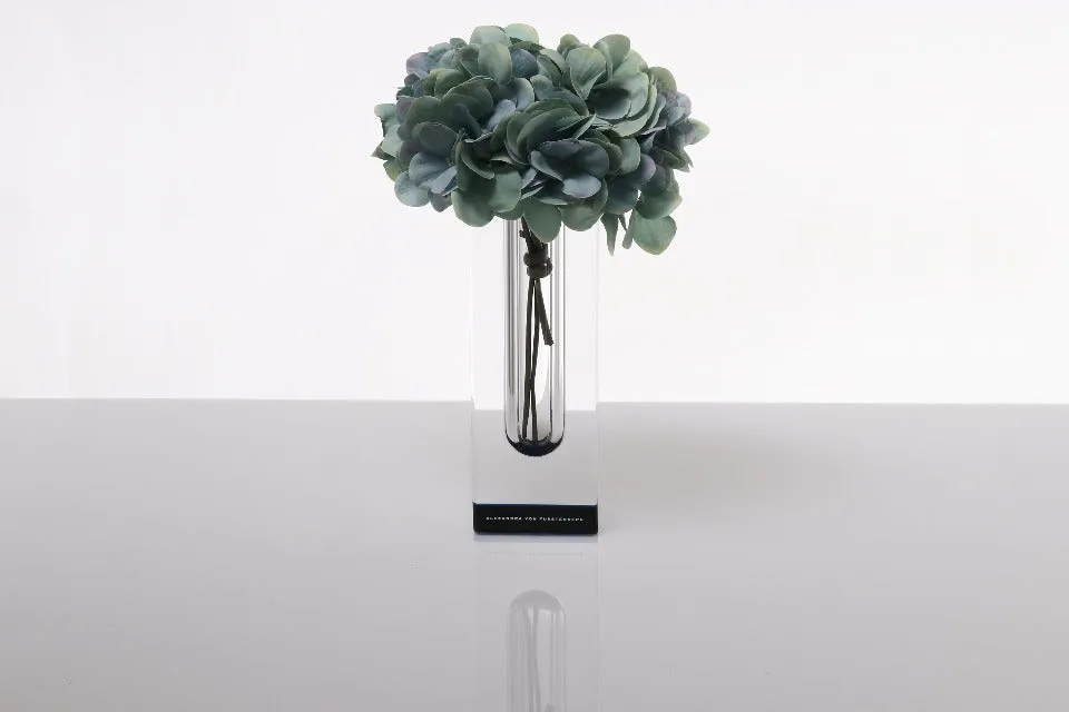 Bloomin' Vase in Sapphire