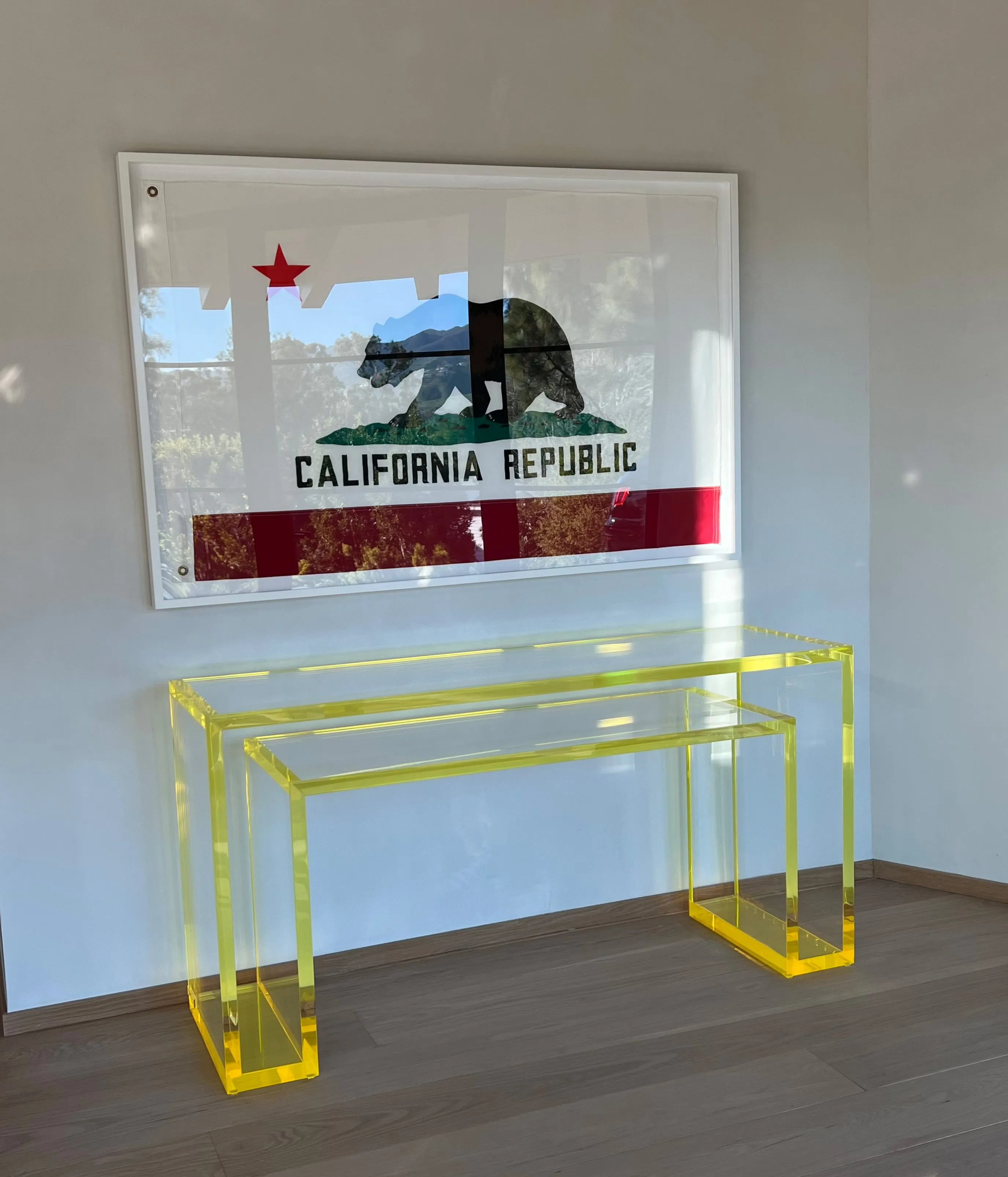 Brilliant Console Table in Yellow