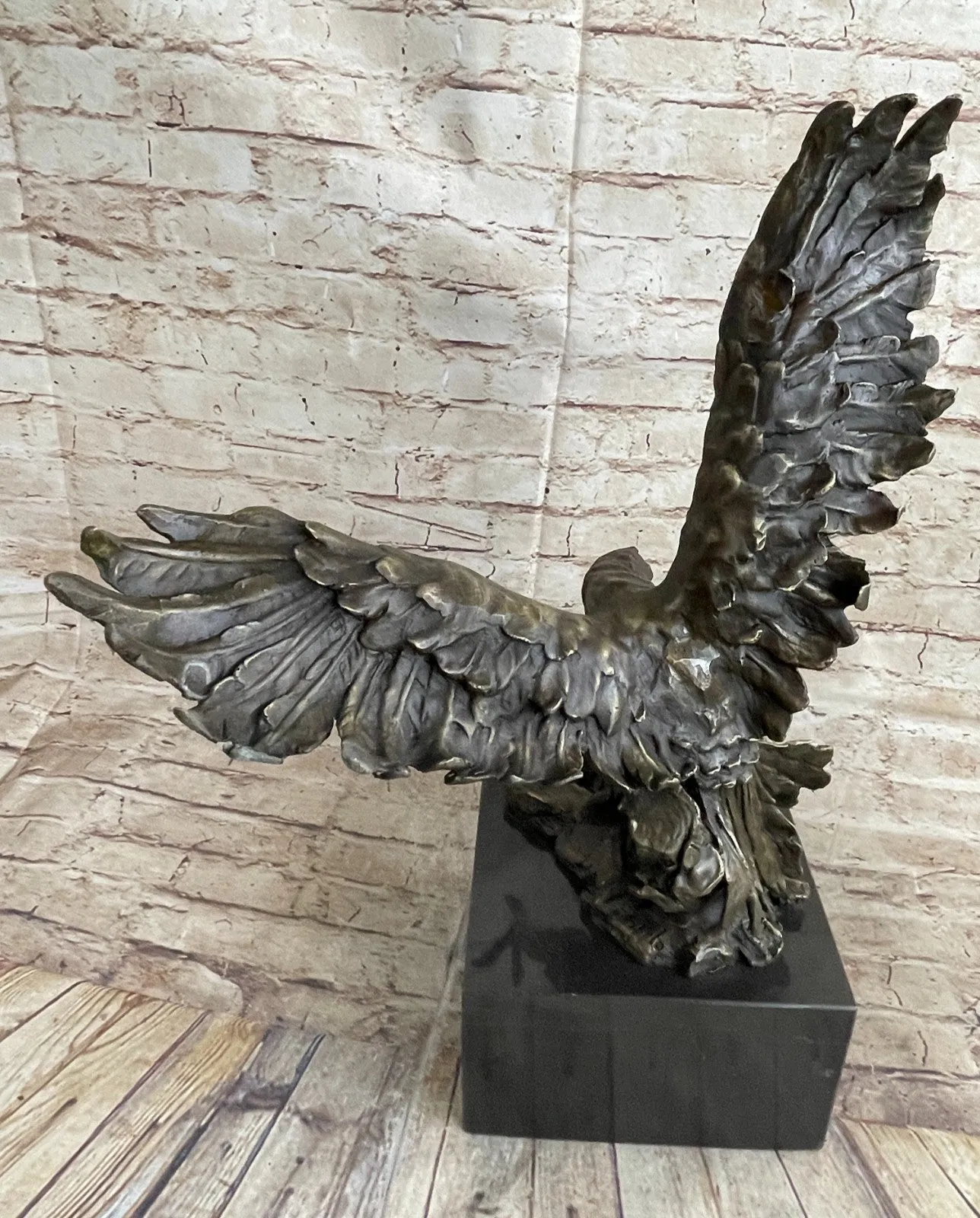 Bronze American Bald Eagle on Tree Falcon Osprey Hawk Flag Statue Pride Flying