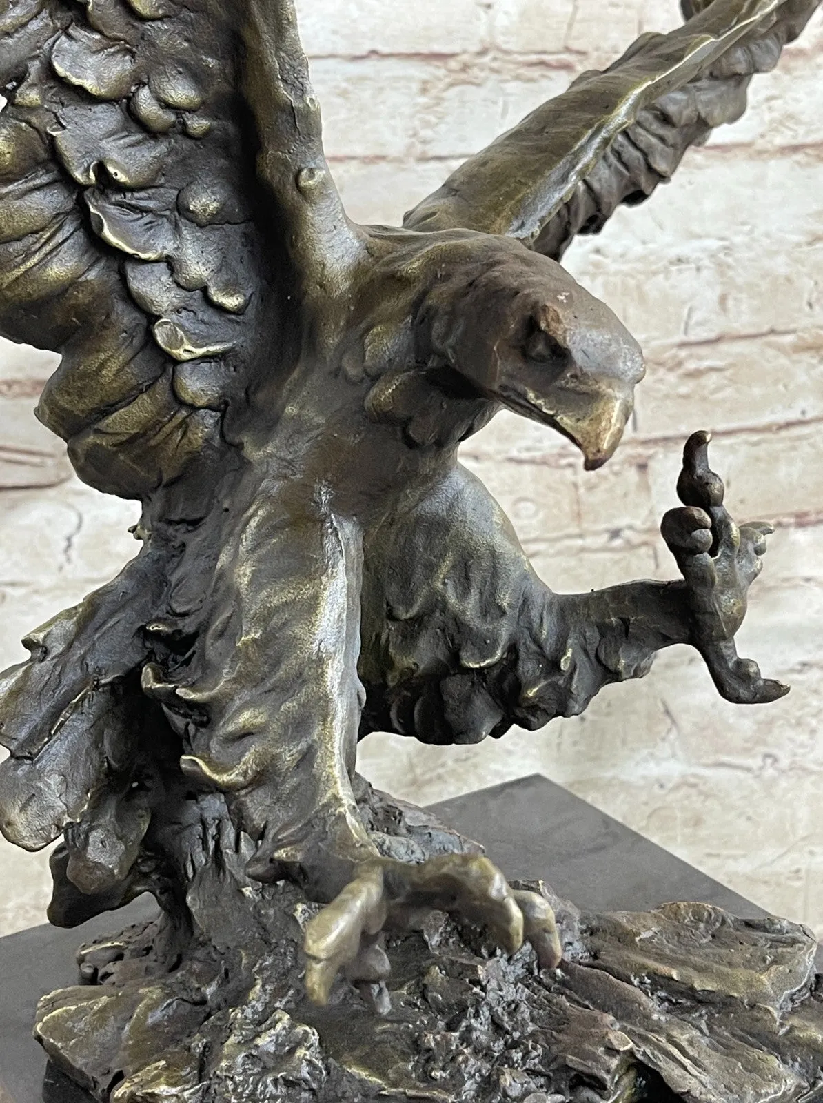 Bronze American Bald Eagle on Tree Falcon Osprey Hawk Flag Statue Pride Flying