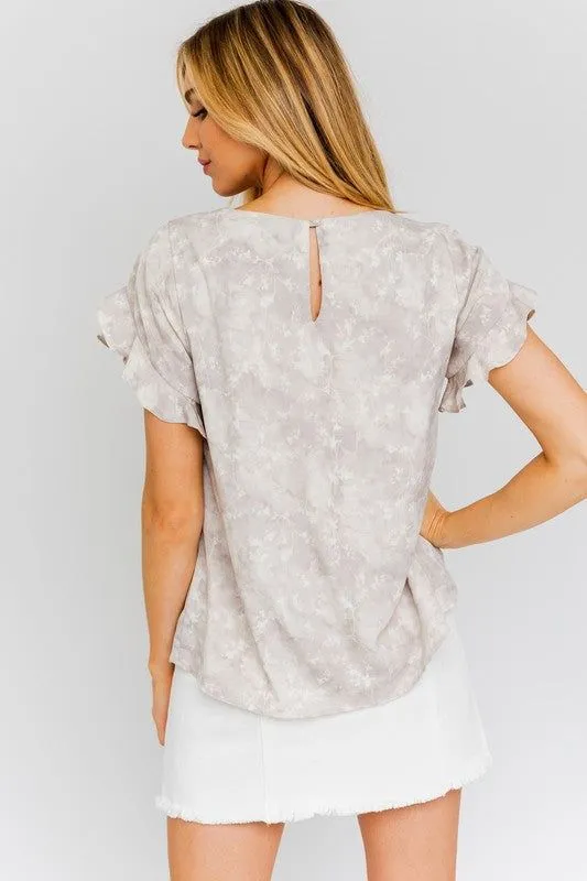 Gilli | S/S Overlap Ruffle Sleeve Ditsy Print Top