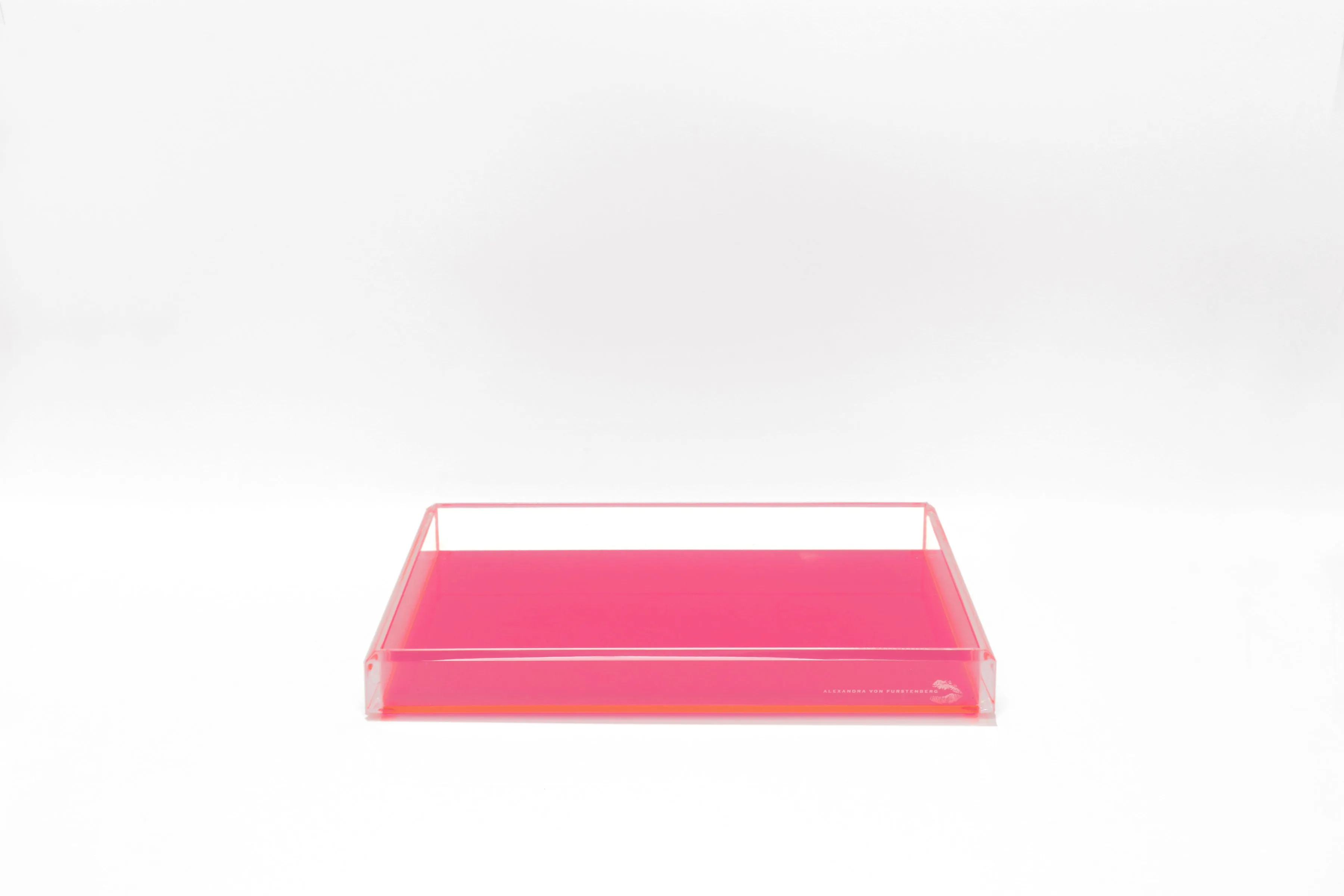 Tray in Pink